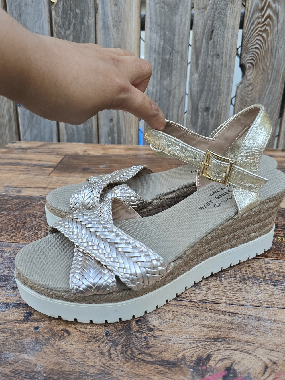 Woven Metallic Espadrille Wedge Sandals Gold Size 8 - Picture 2 of 13